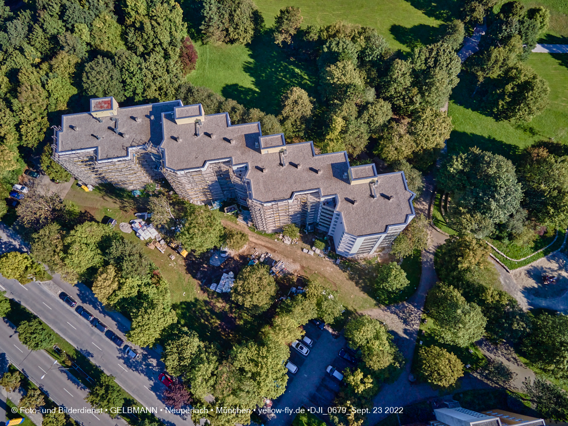 23.09.2022 - Karl-Marx-Ring 53-53c und Studentenwohnheim und Marx-Zentrum in Neuperlach